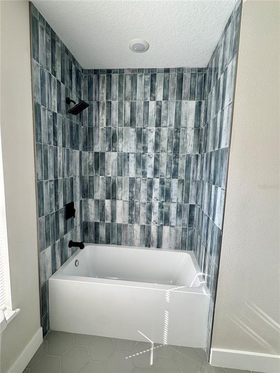 Building Photo - 2738 16th Ave N