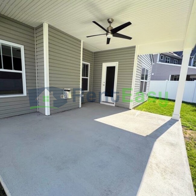 Building Photo - 3829 Longhill Arch