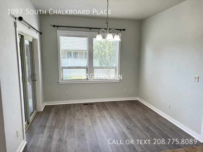 Building Photo - 1097 S Chalkboard Pl