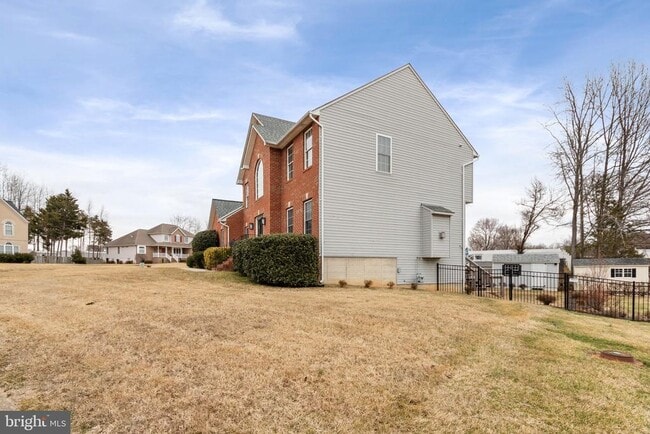 Building Photo - 6910 Governors Grant Ln