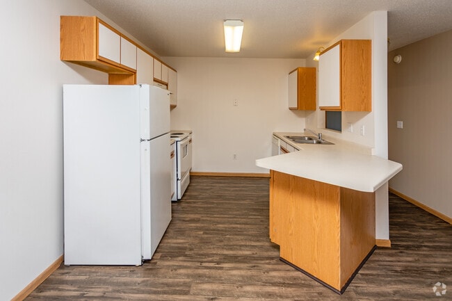Primary Photo - Sorrento I & II Apartments