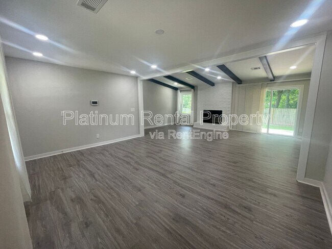 Building Photo - 2216 Shancey Ln