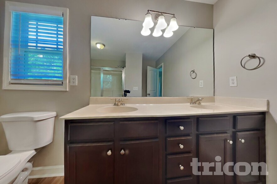 Building Photo - 139 Parkers Pointe Dr