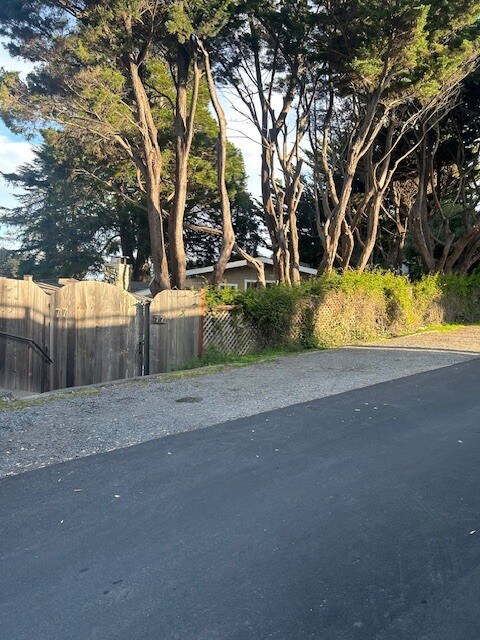 Building Photo - 77 Mirabel Ave