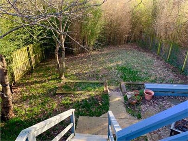 Building Photo - Quiet and quaint, this East Fayetteville cottage is one of a kind!