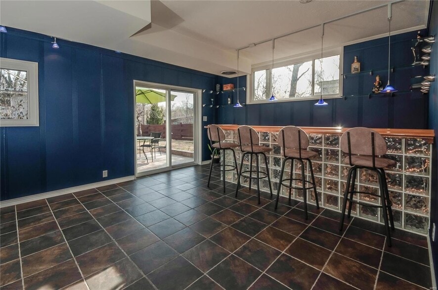 Basement - 9030 Old Bonhomme Rd