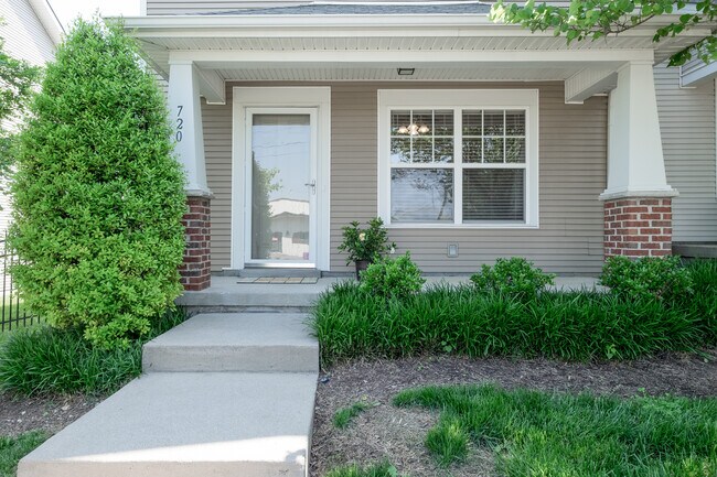 front porch - 720 Vernon Ave
