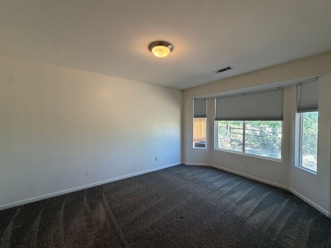 Building Photo - 55+ Del Webb home in Somersett