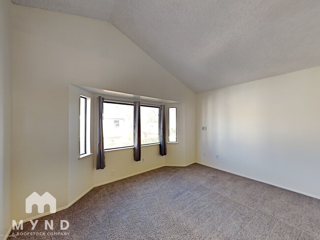 Building Photo - 2276 Sandcastle Way
