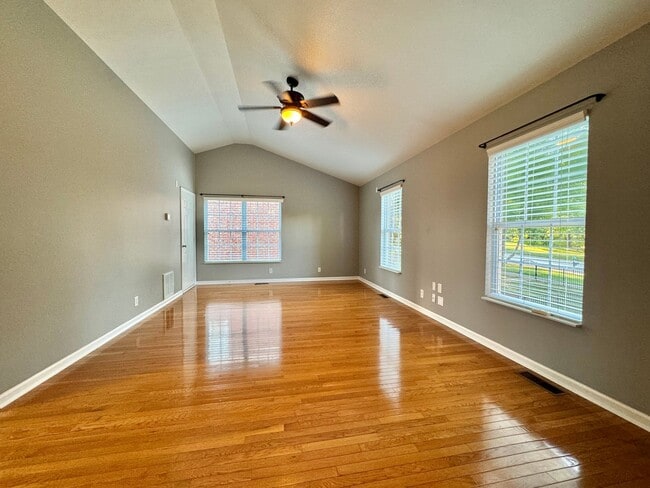 Building Photo - 3 Bedroom, 2.5 Bathroom w/ Bonus Room and 2 Car Garage in McKay's Mill