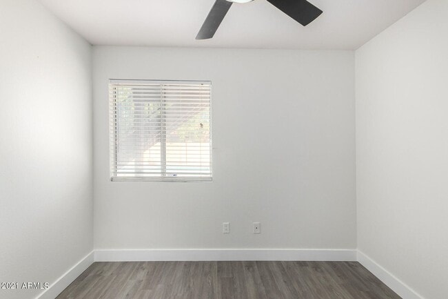 Building Photo - 875 N Ithica Ct