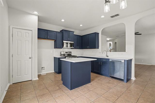 Building Photo - 175 Katherine Way