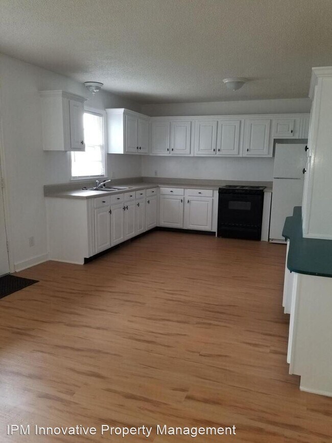 Primary Photo - 3 br, 1.5 bath House - 1332 Old Ebenezer Road
