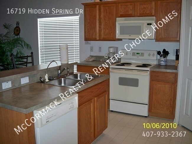 Building Photo - 16719 Hidden Spring Dr
