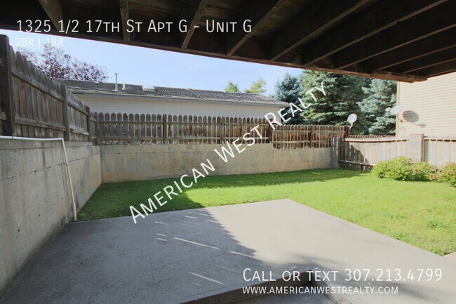 Building Photo - 1325 1/2 17th St Apt G-Unit G