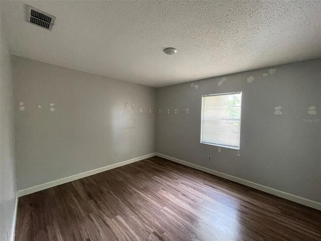 Building Photo - 1137 Jamajo Blvd