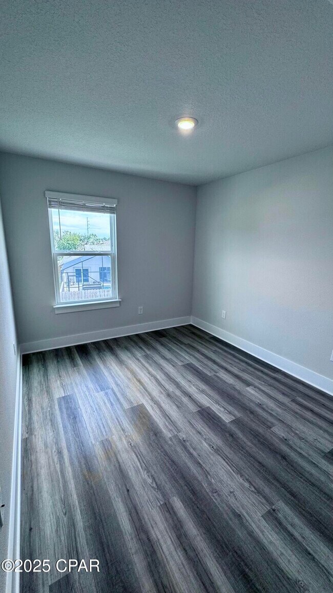 Building Photo - 205 Palmeras Marinas Ln