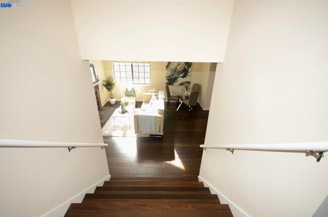 Building Photo - 3114 Heather Ridge Dr