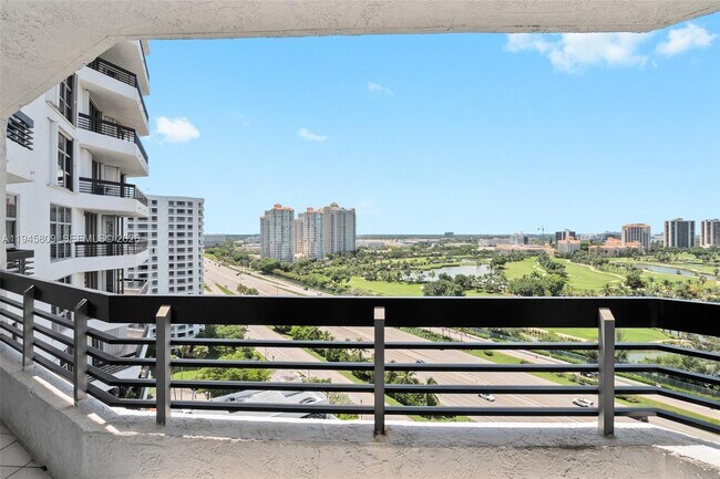 Building Photo - 3400 NE 192 St