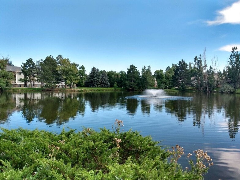 Building Photo - 850 W Moorhead Cir