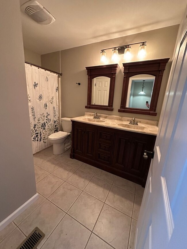 Building Photo - 2 bedroom 2 bathroom home in Duncannon PA!