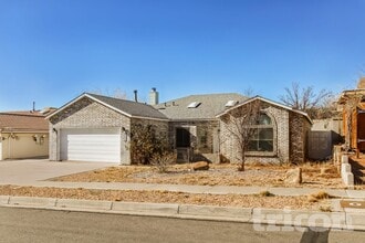 Building Photo - 5404 Roanoke Ave NW