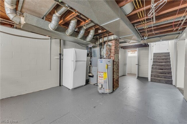 Building Photo - 23760 Puritan Ave