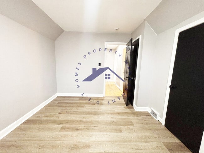 Building Photo - 15100 Whitcomb St