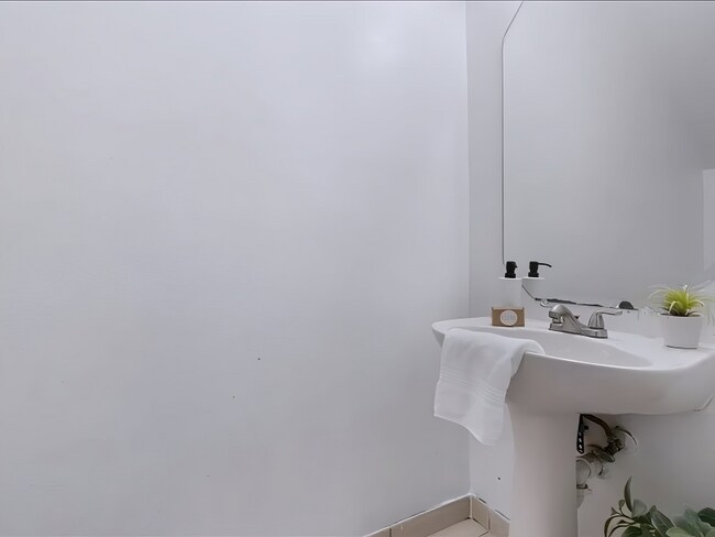 Building Photo - 2658 SW 83rd Terrace