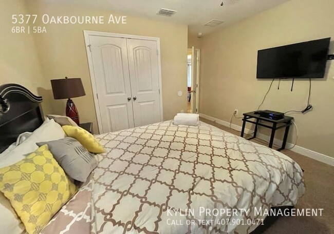 Building Photo - 5377 Oakbourne Ave