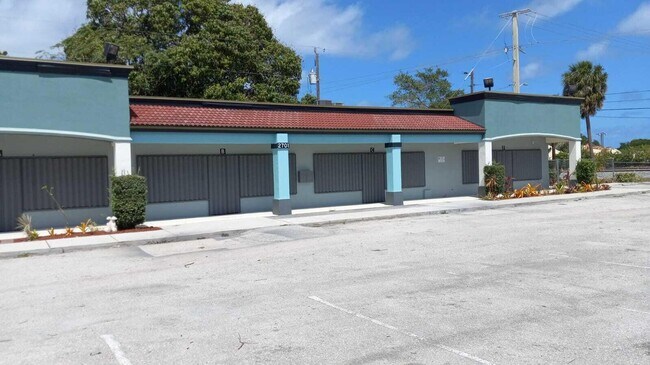 Building Photo - 2701 President Barack Obama Hwy