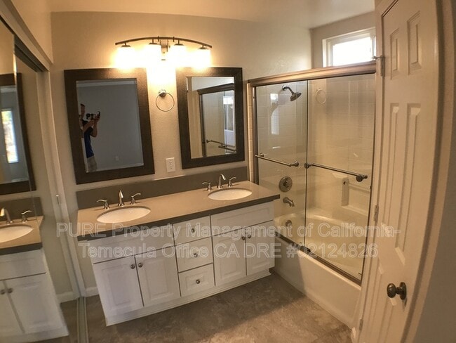 Building Photo - 32428 Enriqueta Cir