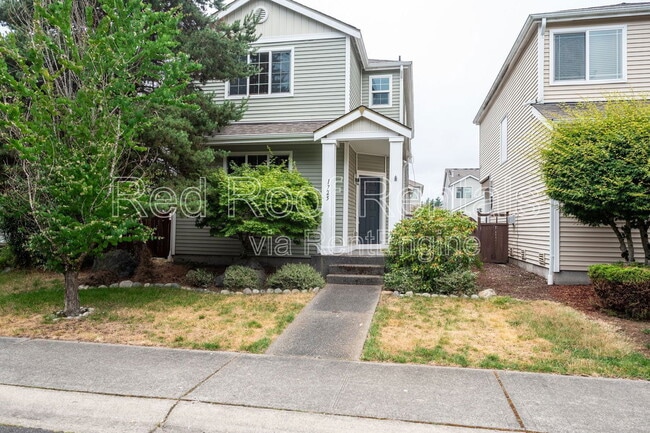 Primary Photo - 1725 182nd St E