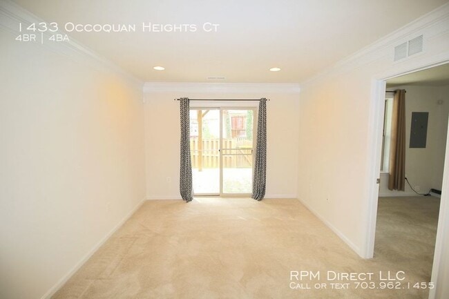 Building Photo - Historic Occoquan!