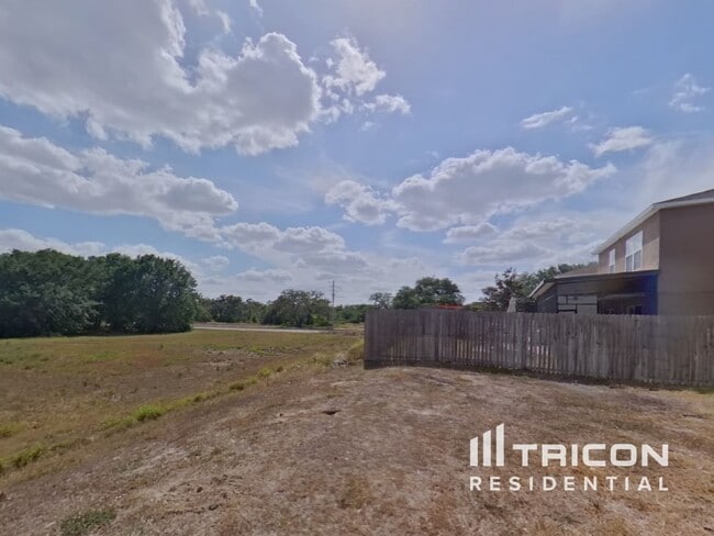 Building Photo - 2036 Portcastle Cir