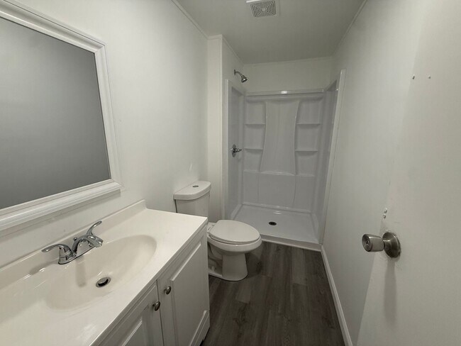 Building Photo - 4 Bedrooms, 3 Bathrooms with potential 5th Bedroom- Mobile home in Armuchee!