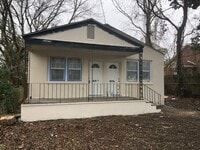 Building Photo - 1819 English St