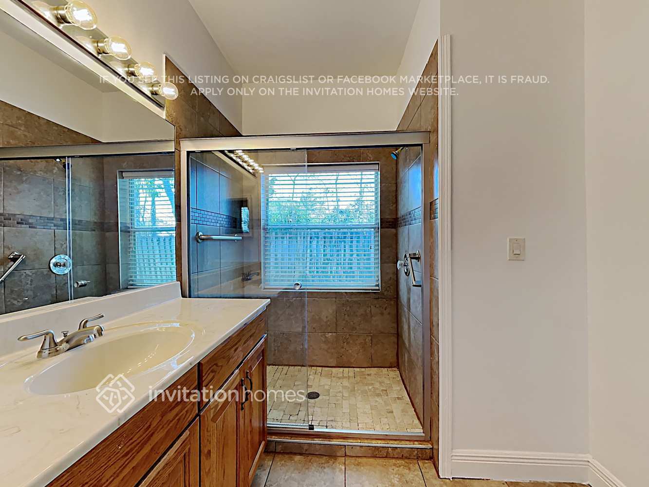 Building Photo - 6408 Lansdowne Cir