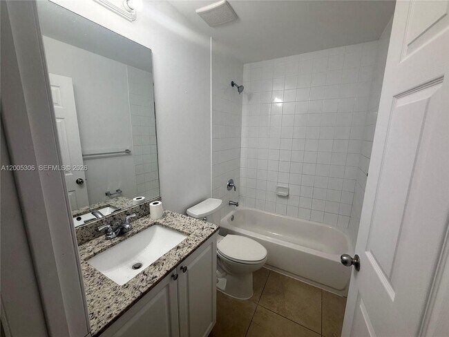 Building Photo - 1565 NW 47th St