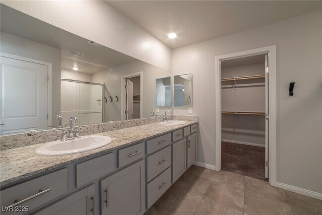 Building Photo - 7957 Rachelis St