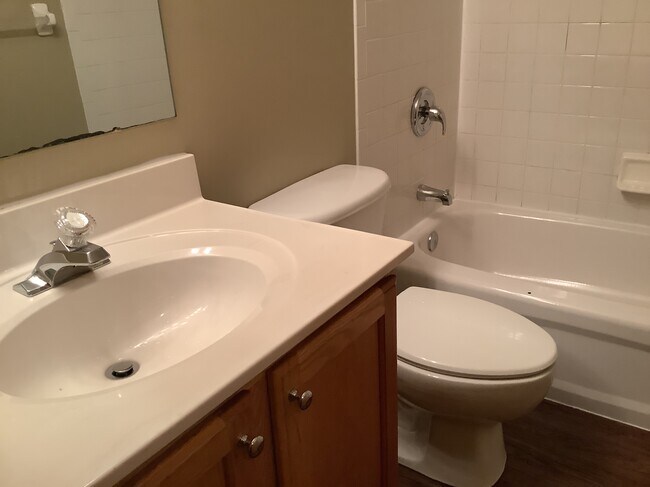 Building Photo - 8889 Sedona Court