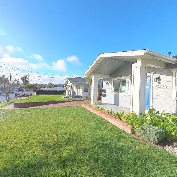 Building Photo - Prime Lomita Location