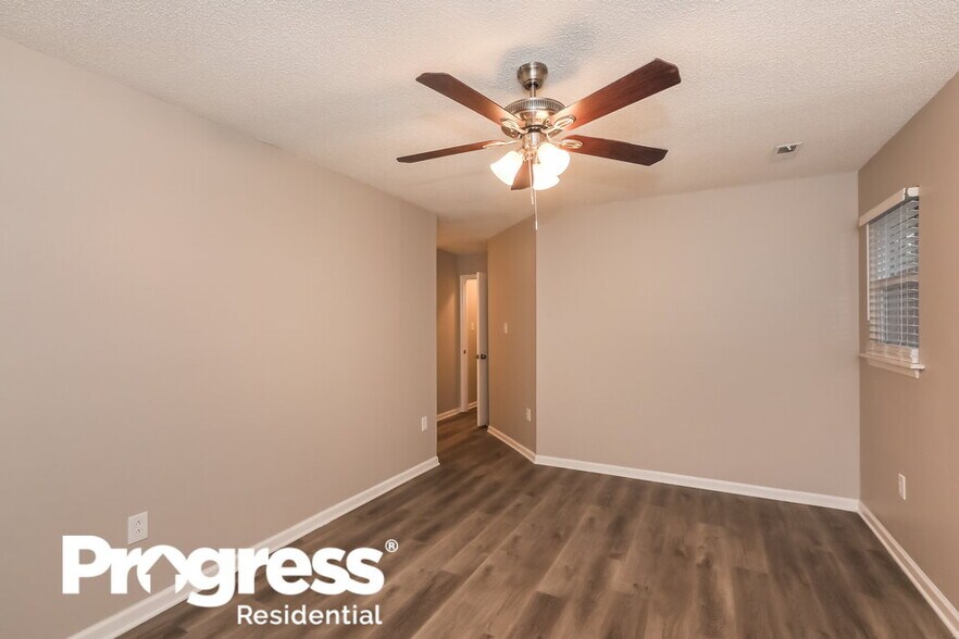 Building Photo - 6535 Andora Dr