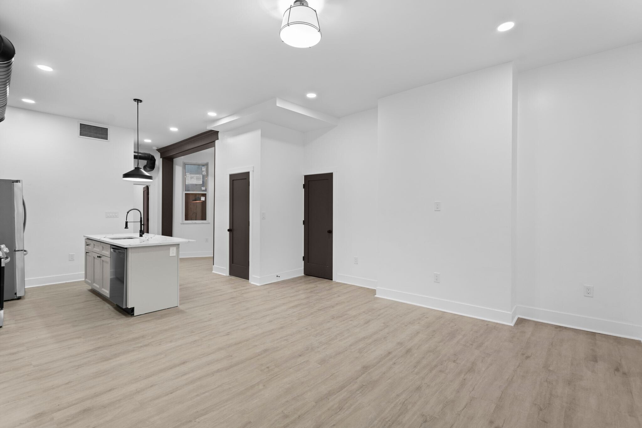 Storage w/Washer & Dryer - 2035 Forbes Ave