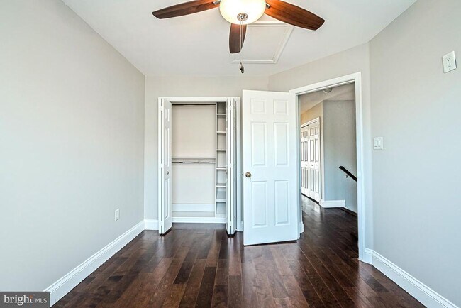 Building Photo - 44171 Paget Terrace