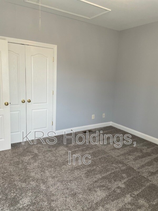 Building Photo - 1617 Mudham Rd