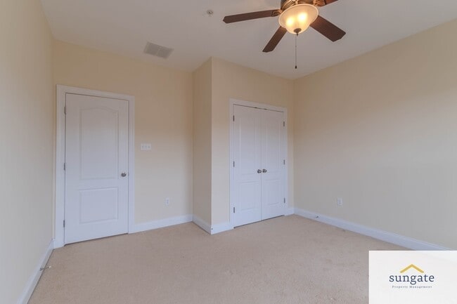 Building Photo - 11227 Terrace Ln