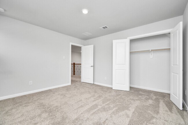 Building Photo - 1218 Raburn Run Ln