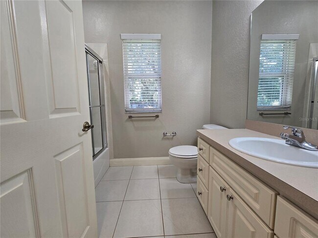 Building Photo - 1720 Saddlewood Dr