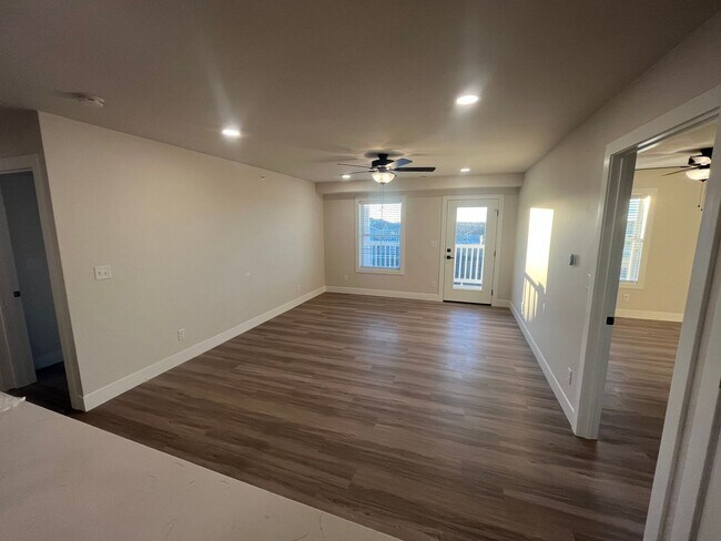 Building Photo - Reserve Mahomet 3br/3ba Townhome